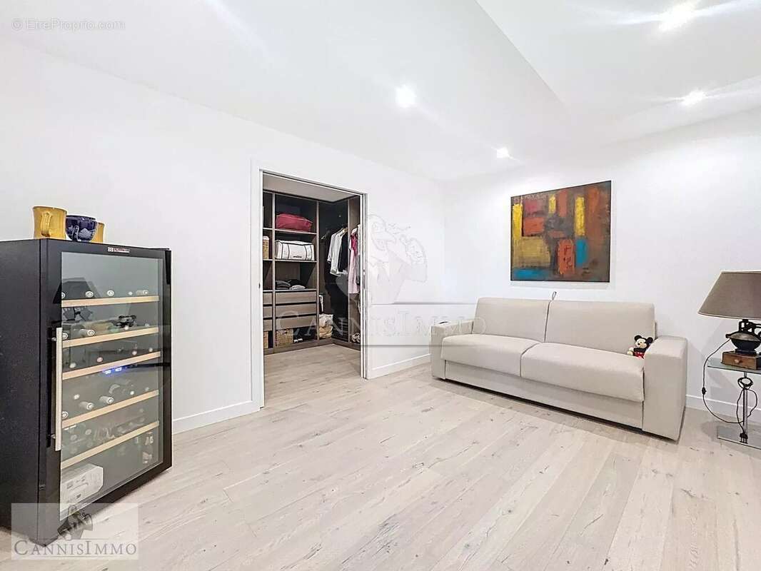Appartement à MANDELIEU-LA-NAPOULE