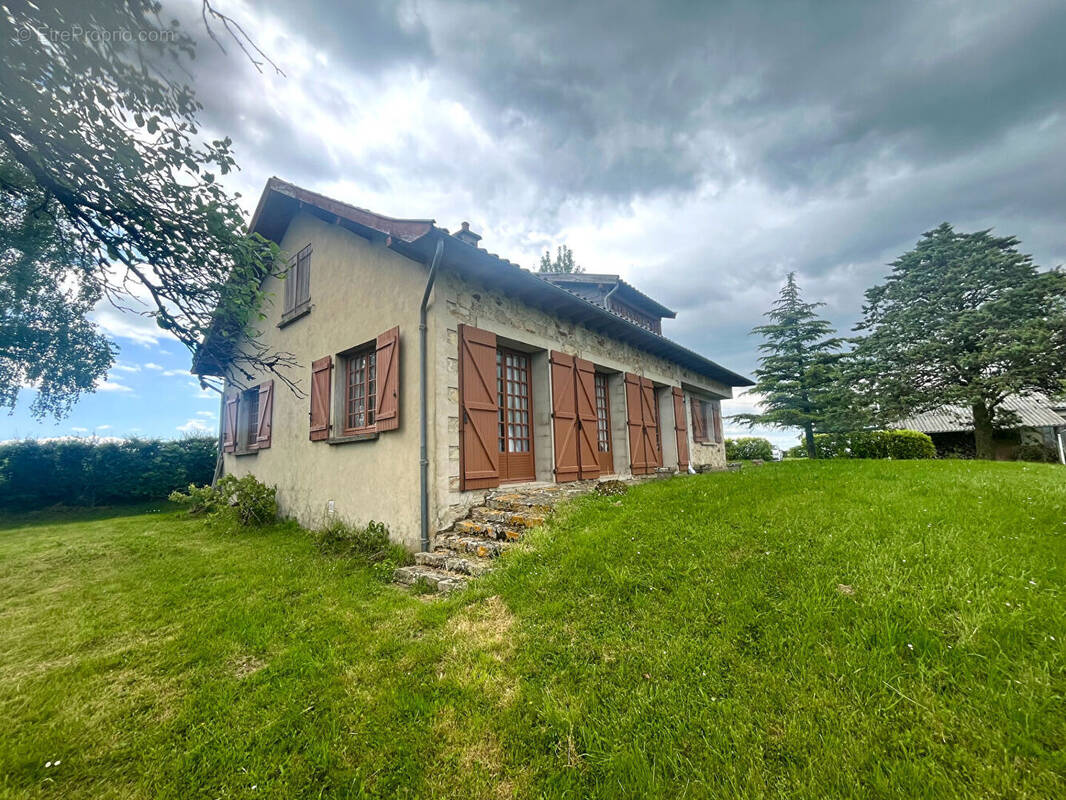 Maison à CASTANET