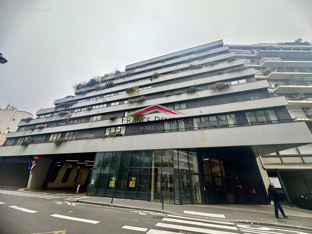 Appartement à PARIS-14E