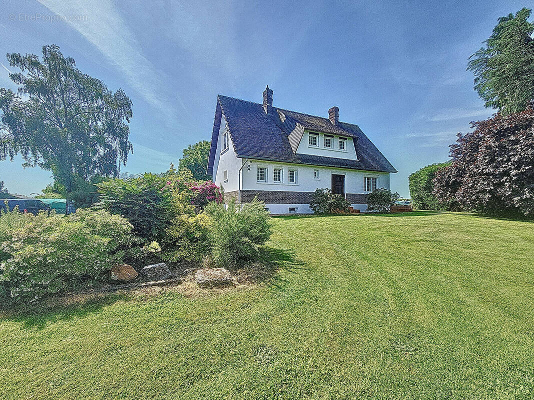 Maison à LE THUIT-SIGNOL