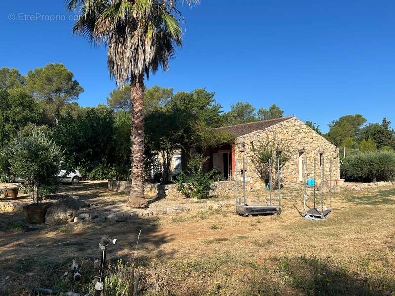 Maison à LORGUES