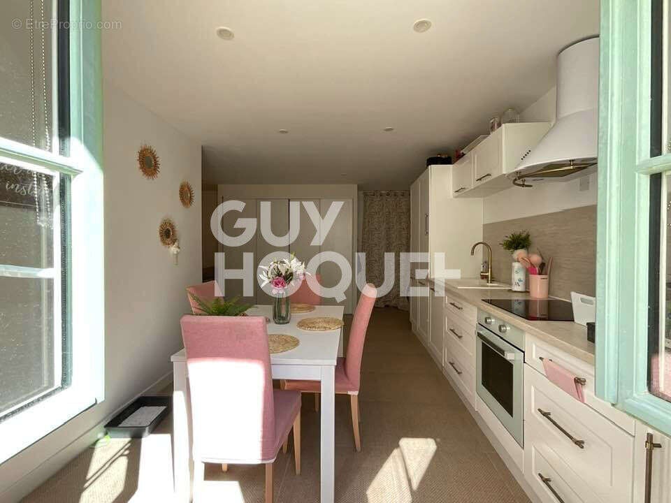 Appartement à FONTAINE-DE-VAUCLUSE