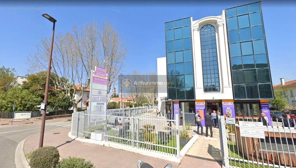 Parking à FREJUS