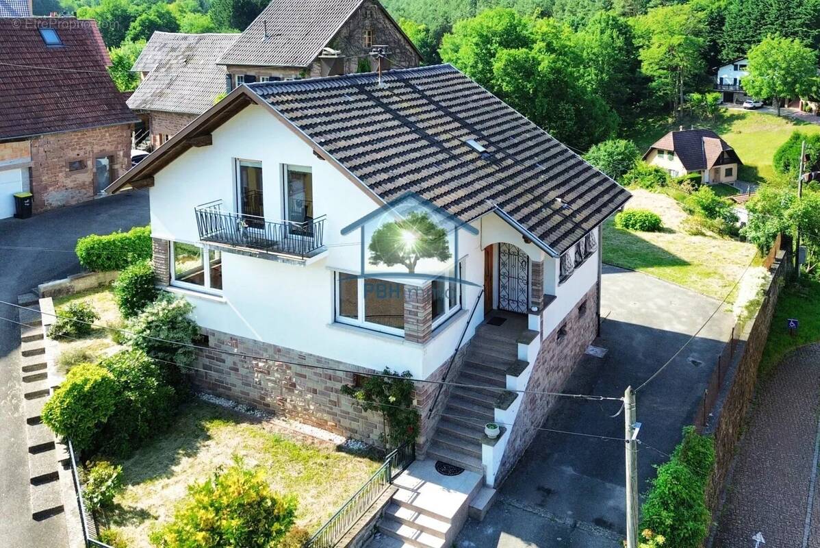 Maison à ROSTEIG