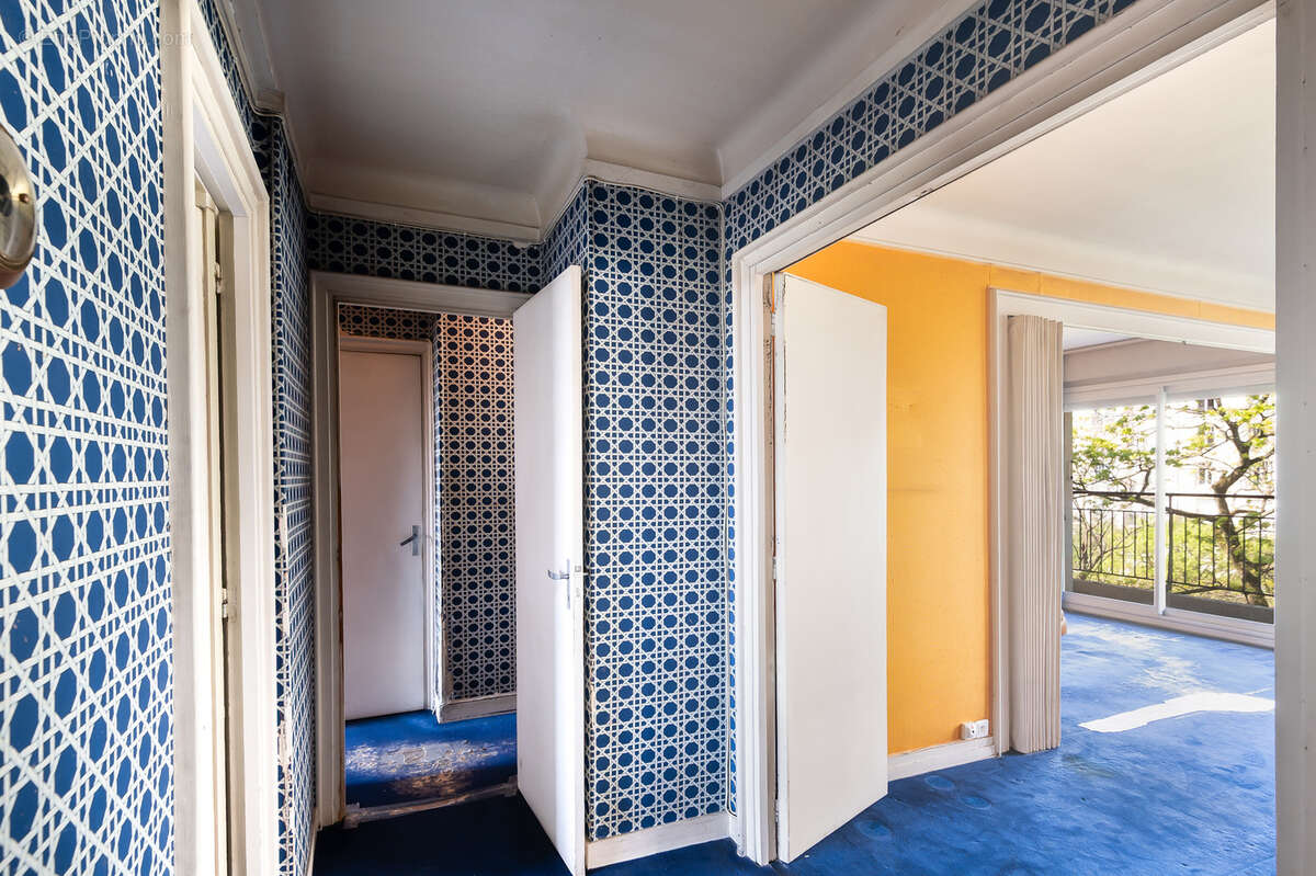 Appartement à PARIS-16E