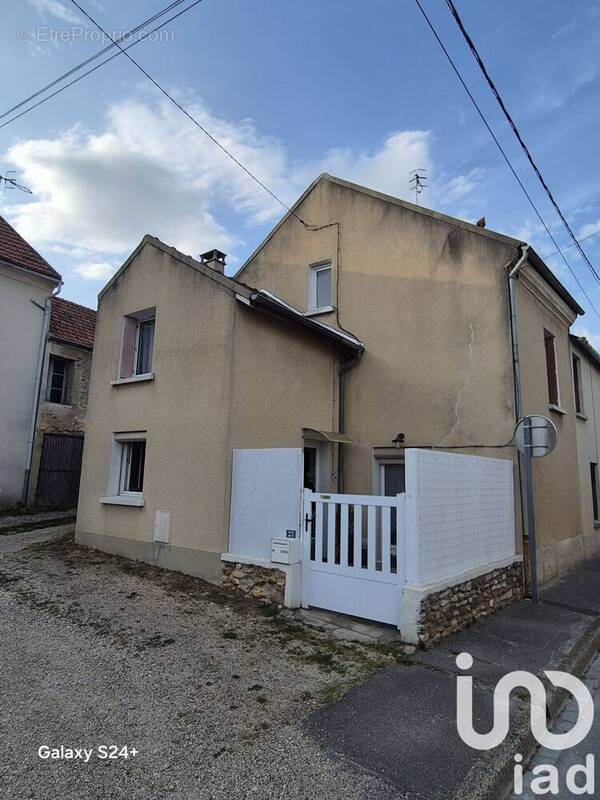 Photo 1 - Maison à VARREDDES