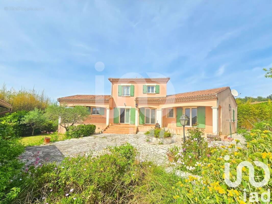 Photo 1 - Maison à CAVEIRAC