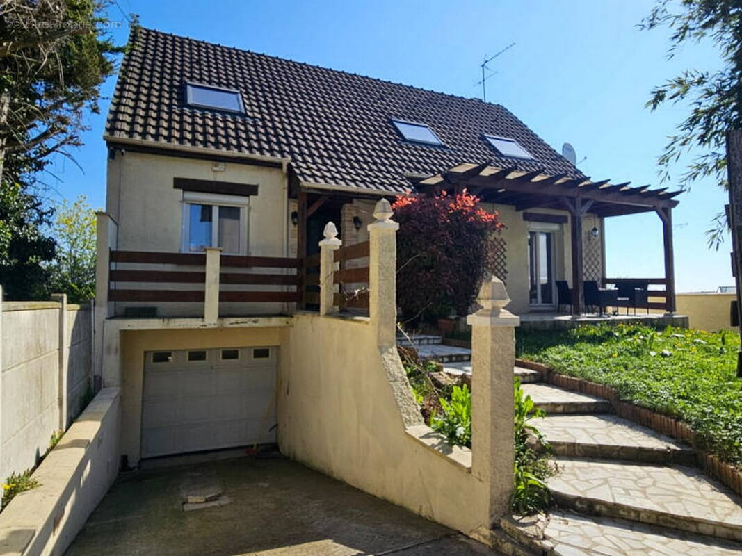 Maison à MITRY-MORY