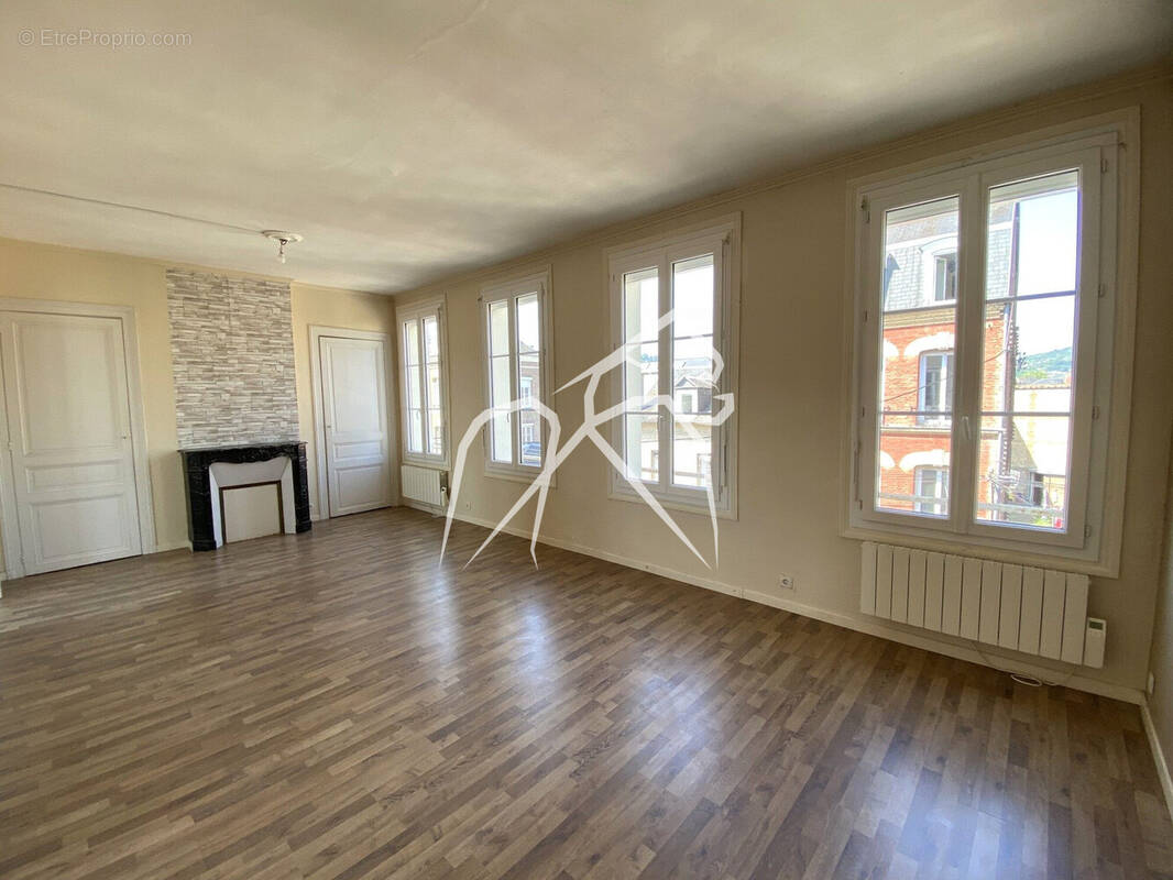 Appartement à ELBEUF