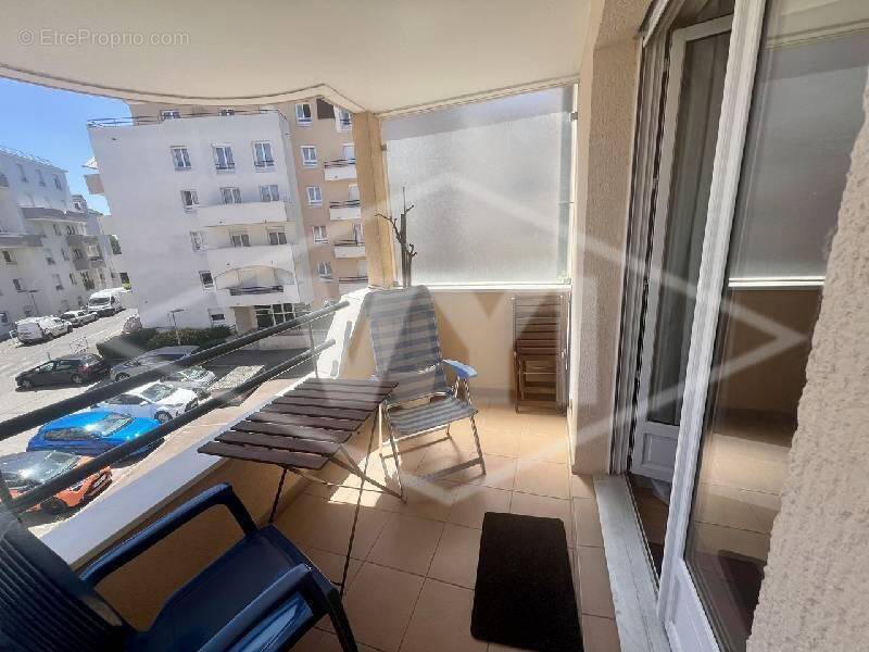 Appartement à COMBS-LA-VILLE