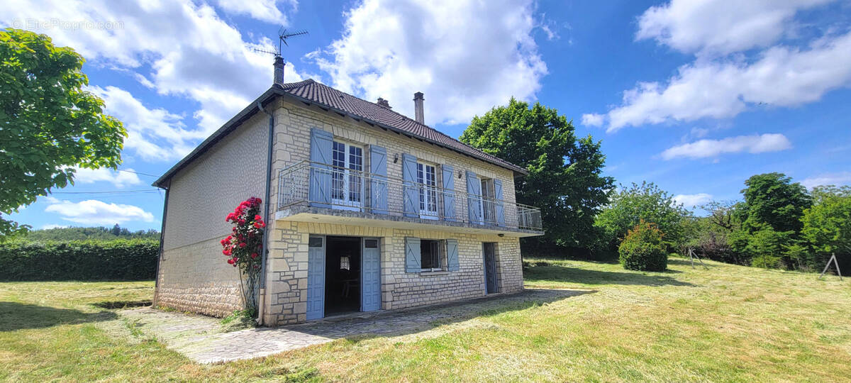 Maison à TURENNE