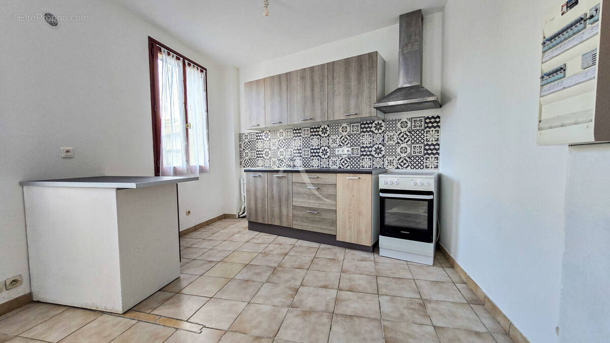 Appartement à CHARS