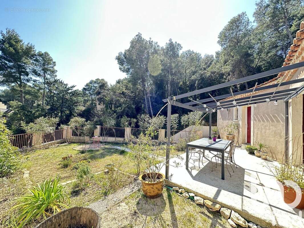 Photo 3 - Maison à CALVISSON
