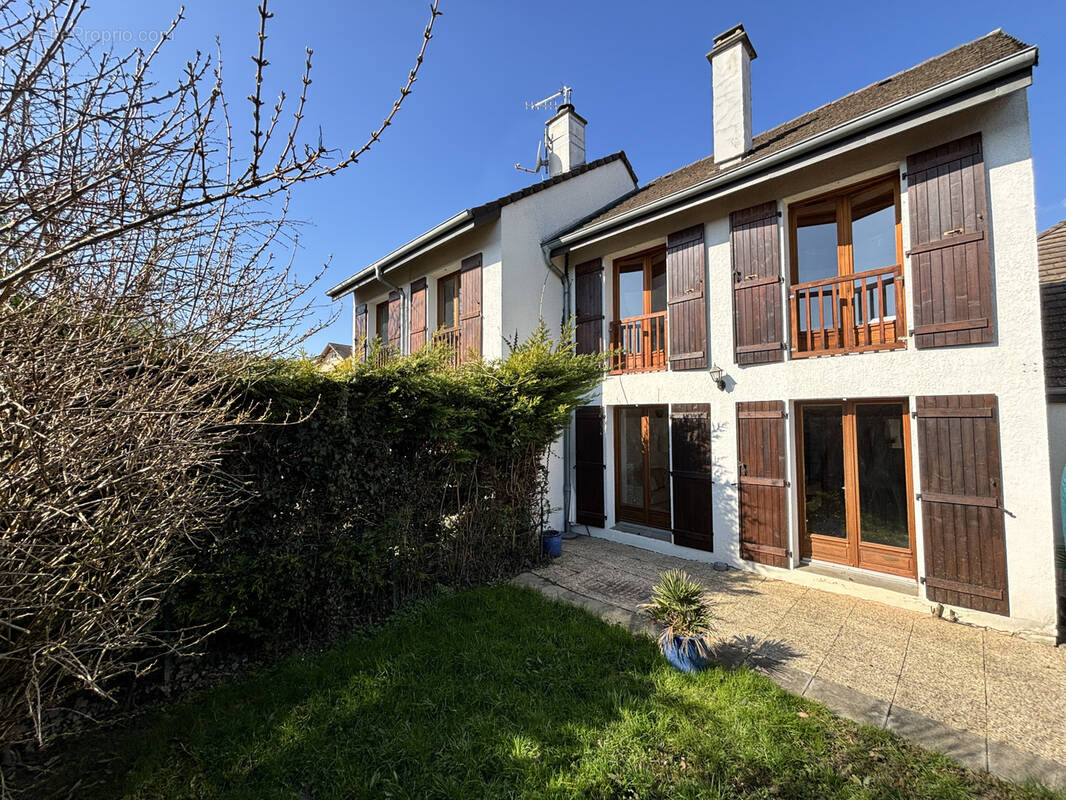Maison à DIVONNE-LES-BAINS