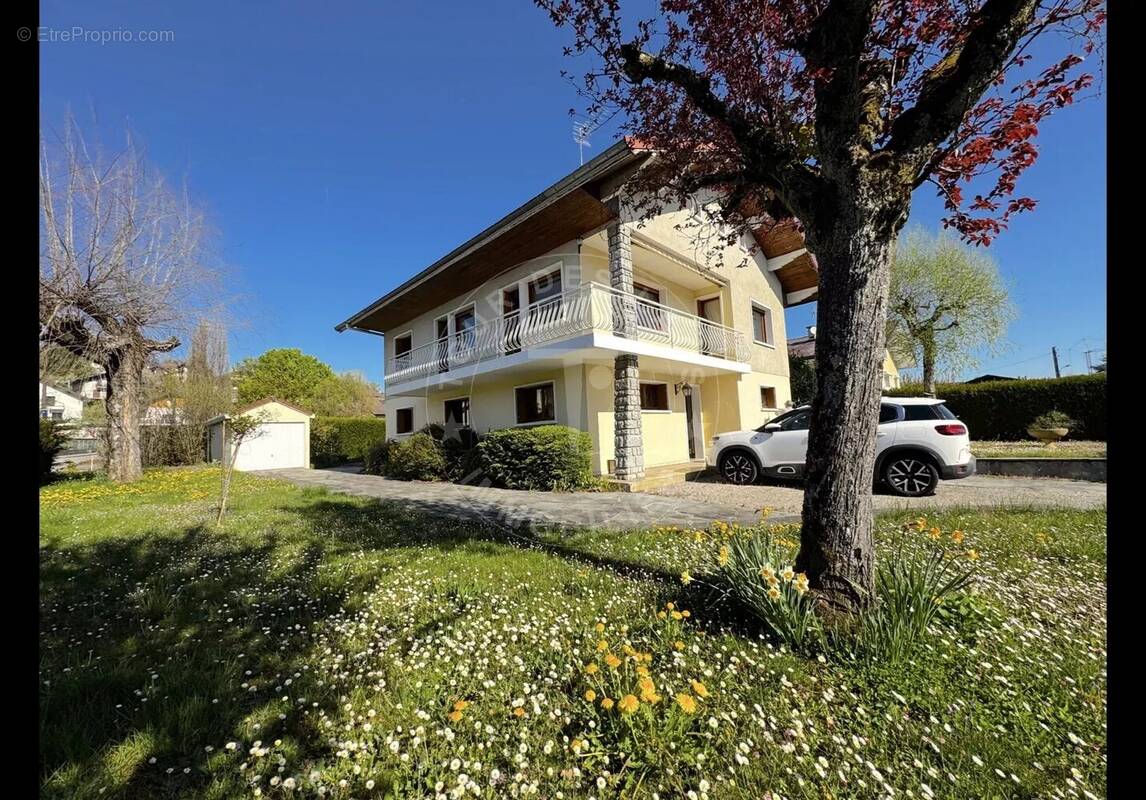 Maison à POISY