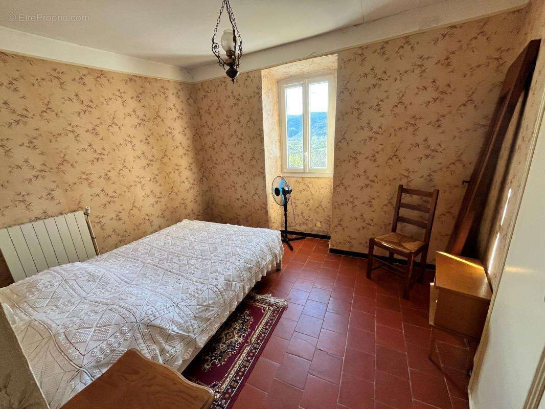 Maison à GROSPIERRES