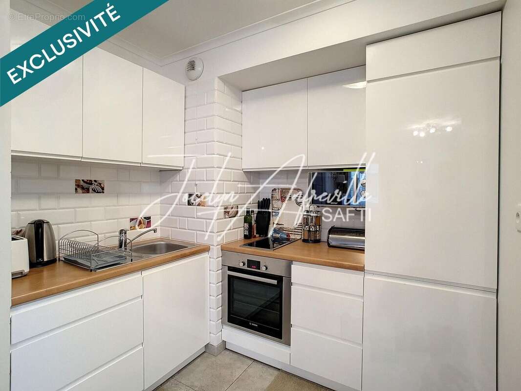 Photo 3 - Appartement à SURESNES