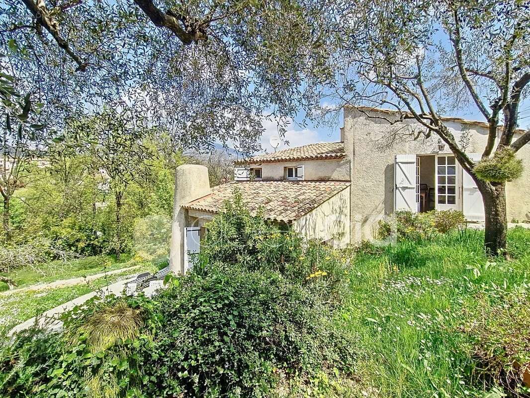 Maison à LE ROURET