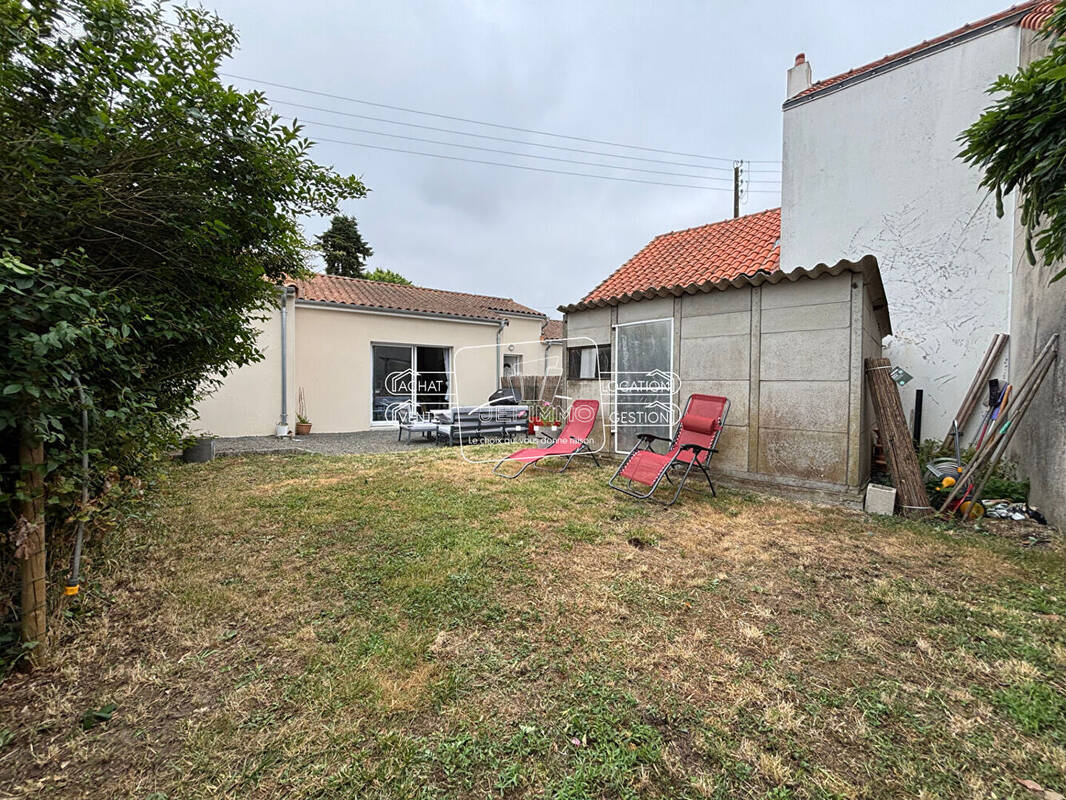 Maison à LA CHAPELLE-BASSE-MER