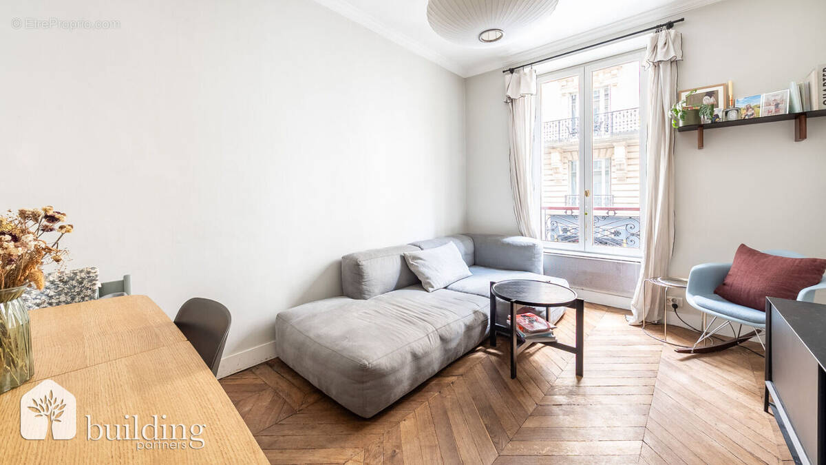 Appartement à PARIS-17E