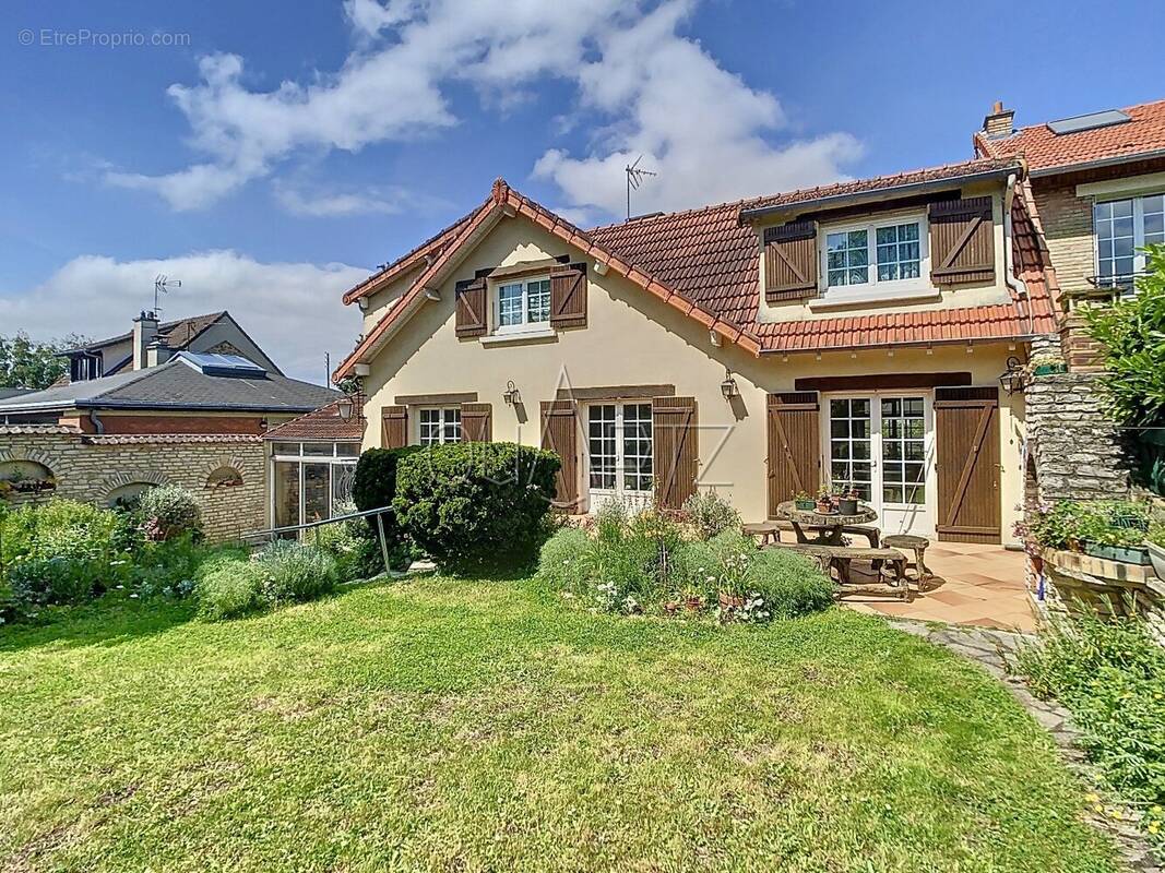 Maison à LE CHESNAY