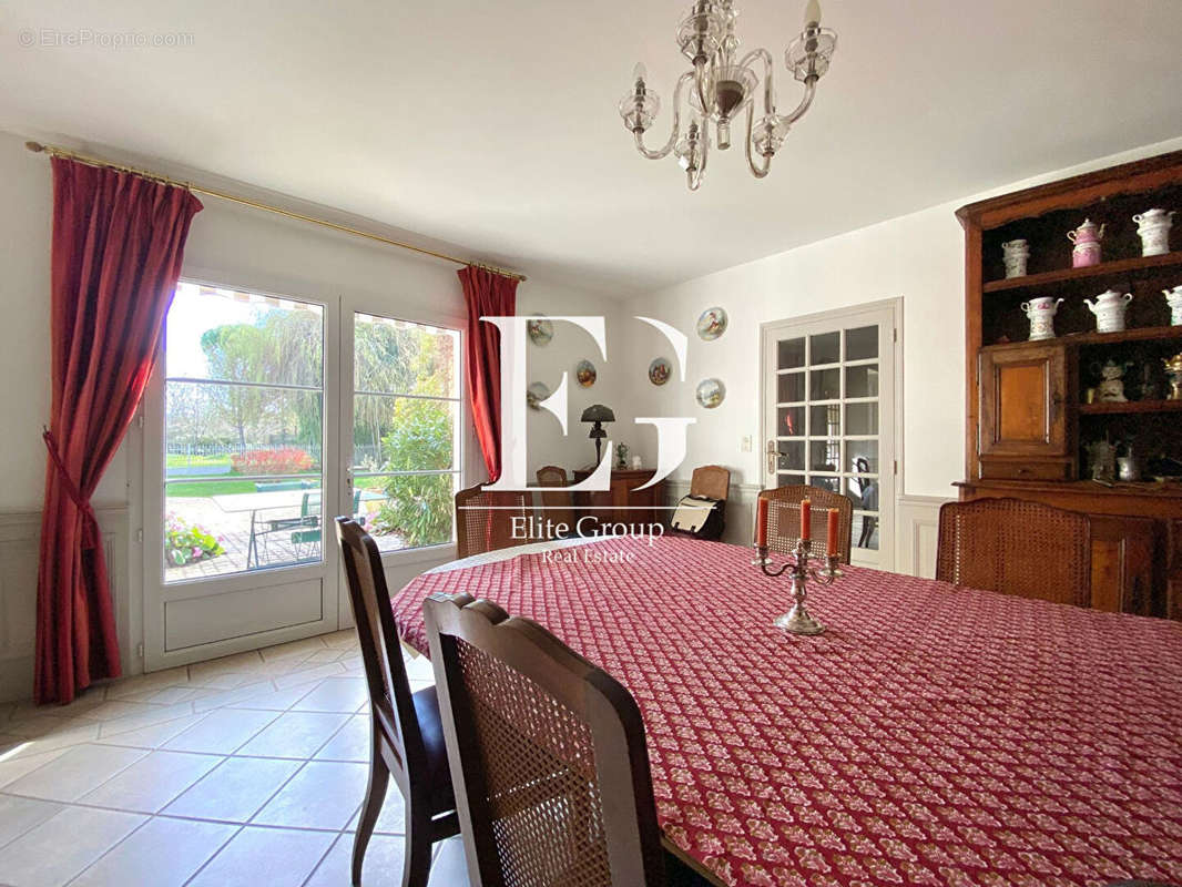 Maison à TOUVRE