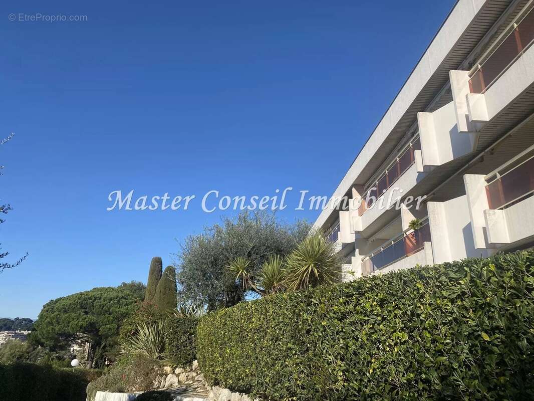 Appartement à LE CANNET