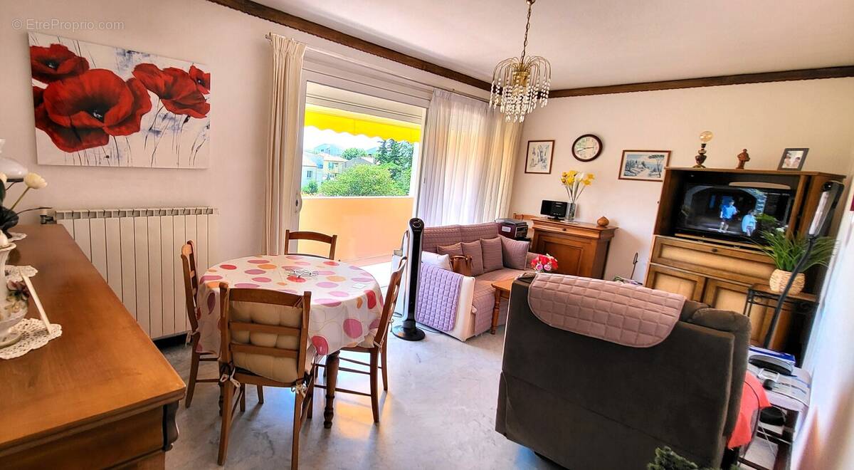 Appartement à SAINT-RAPHAEL