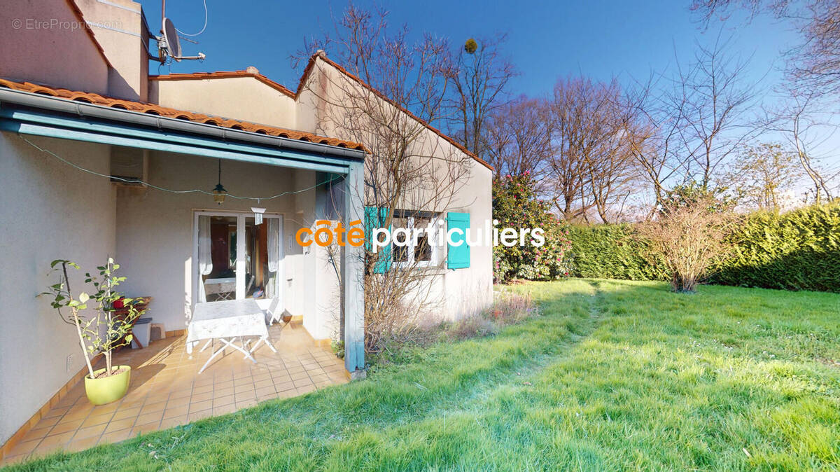 Maison à LES HERBIERS