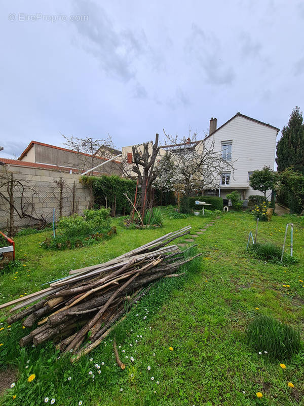 Maison à LE BOURGET