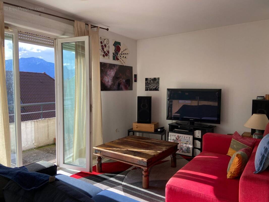 Appartement à GIERES