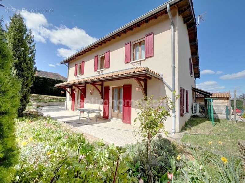 Maison à PUSIGNAN