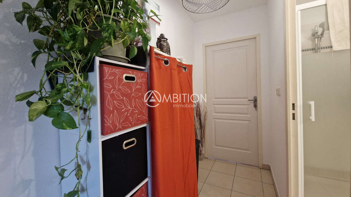 Appartement à PUGET-SUR-ARGENS