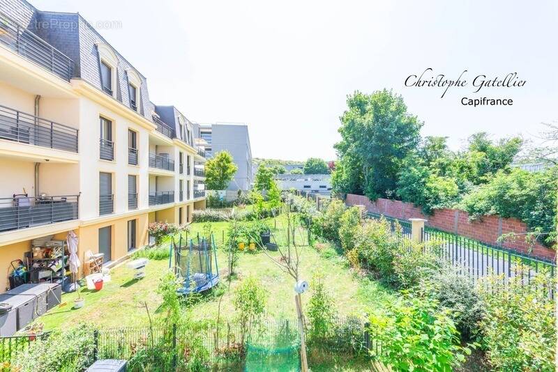 Appartement à SAINT-CYR-L&#039;ECOLE