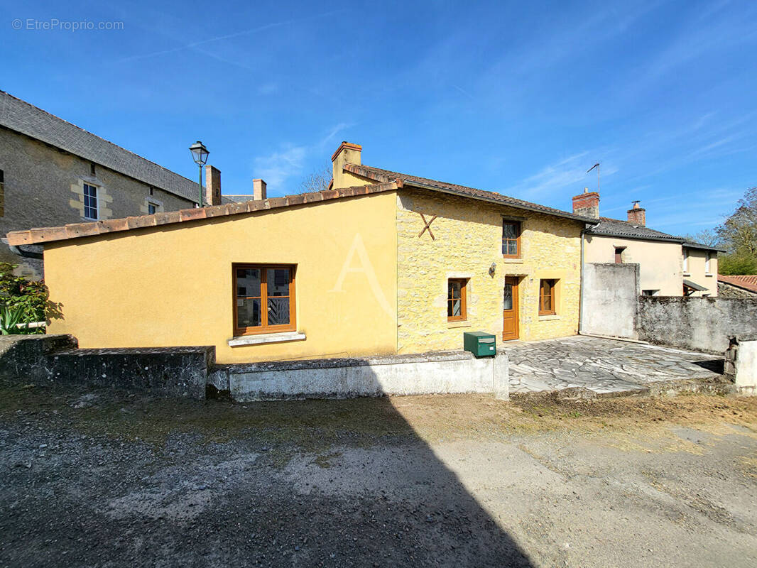 Maison à VIHIERS
