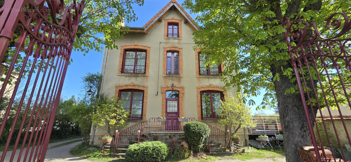 Maison à LEZOUX