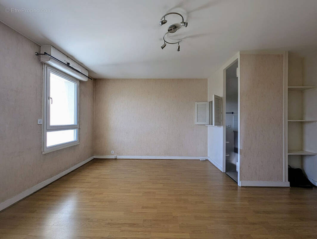 Appartement à MONTROUGE