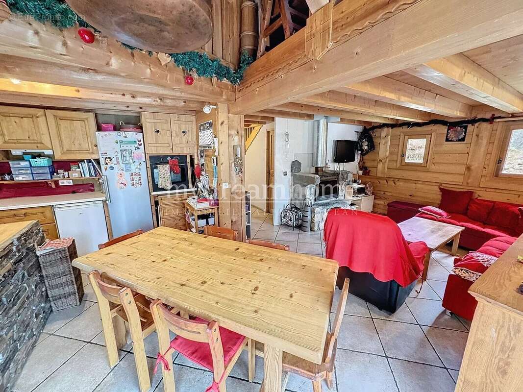 Maison à UGINE