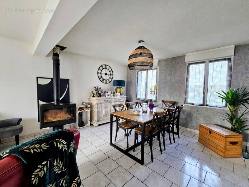 Maison à NEUFCHATEL-EN-BRAY
