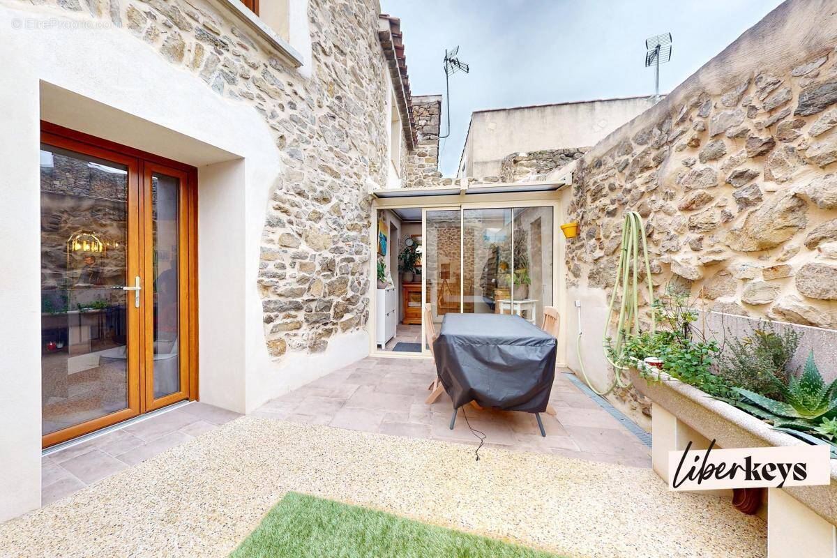Maison à MAILHAC
