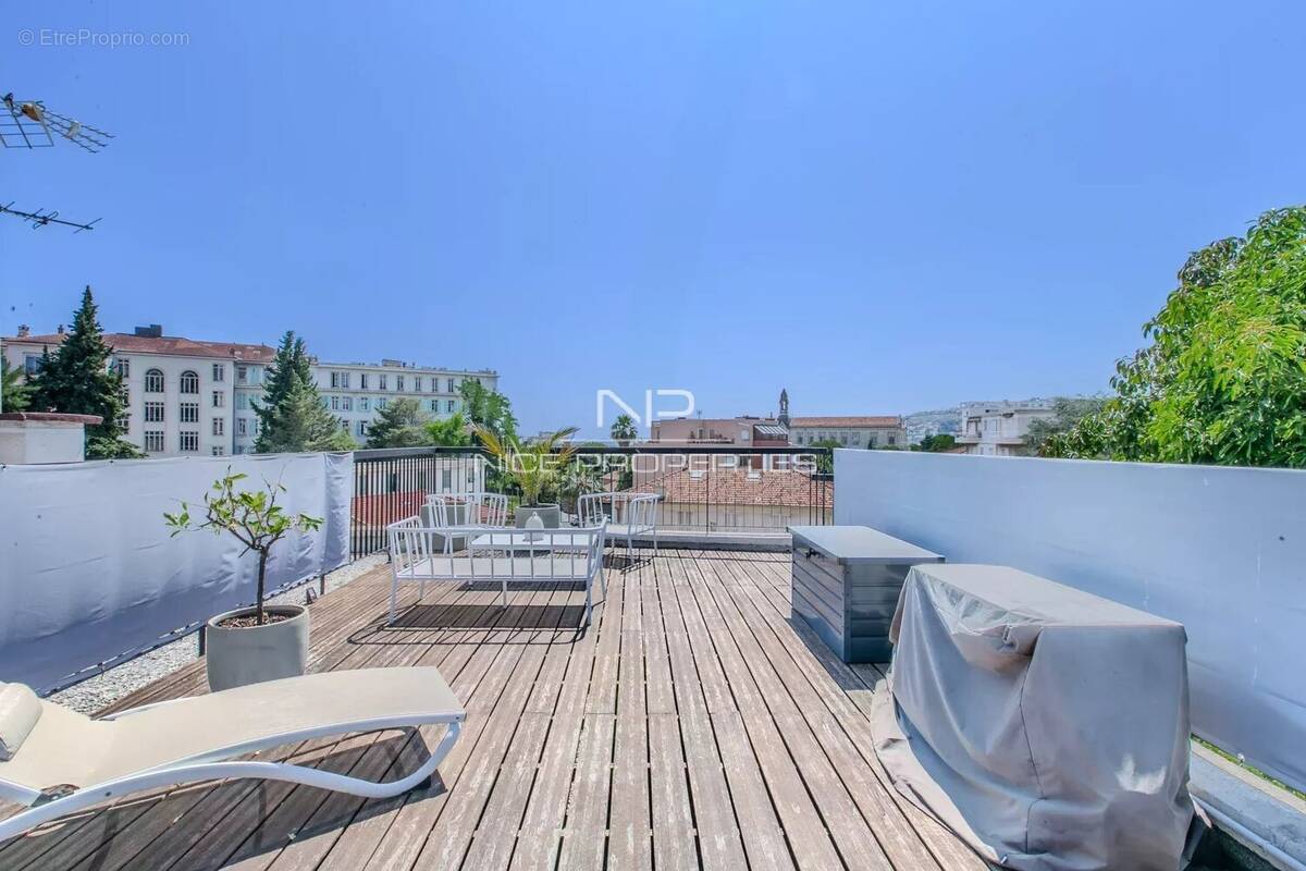 Appartement à NICE