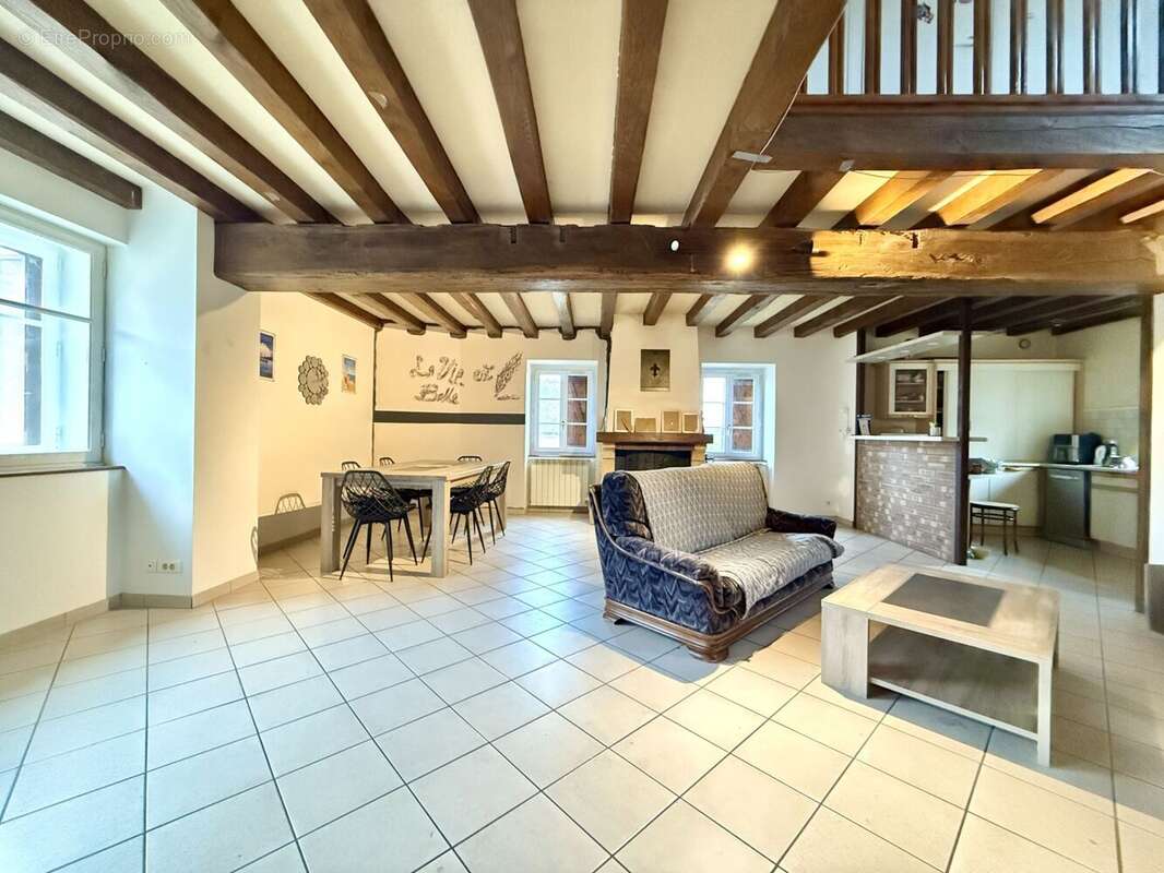 Maison à VARENNES-SUR-ALLIER
