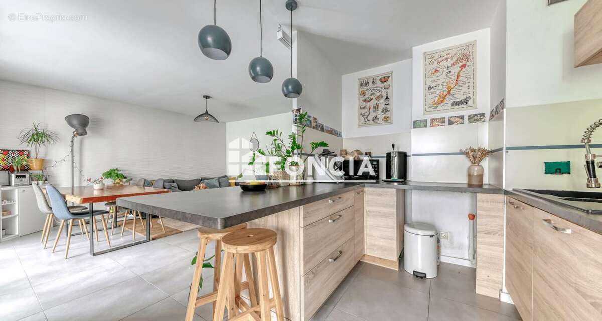 Appartement à LYON-7E
