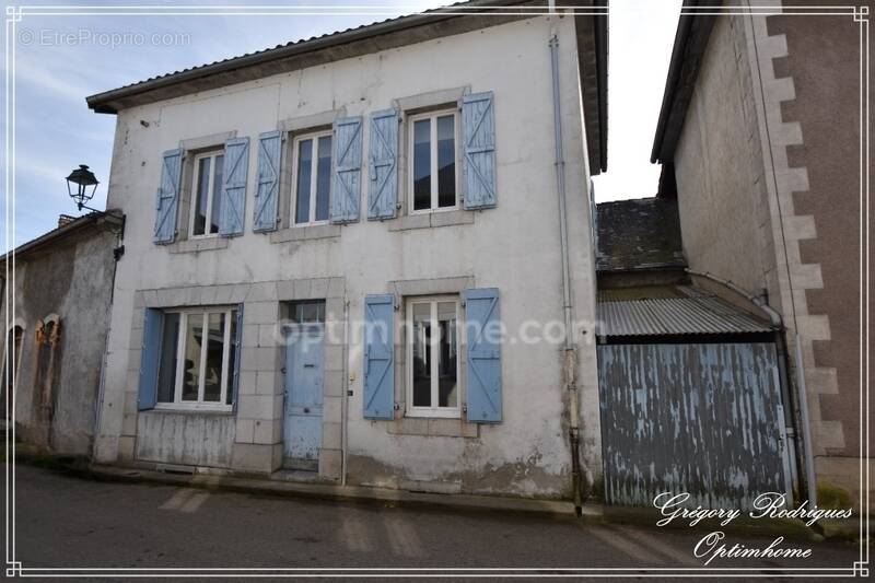 Maison à SAINT-LAURENT-DE-NESTE