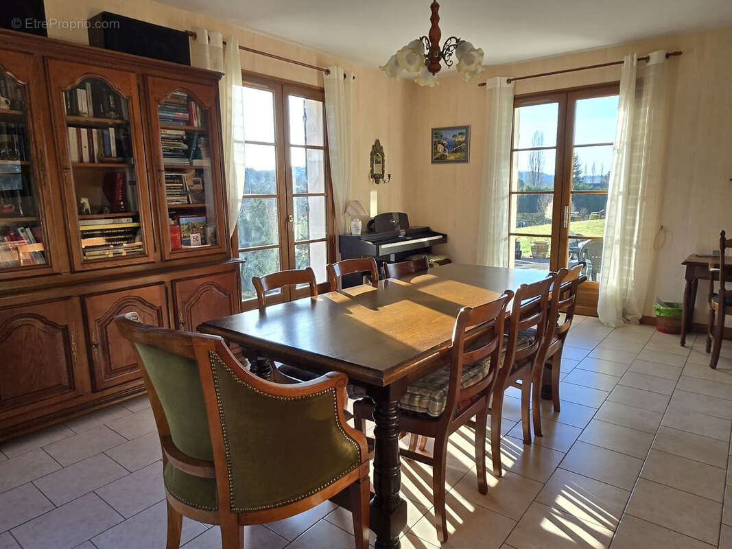 Maison à ISSAC