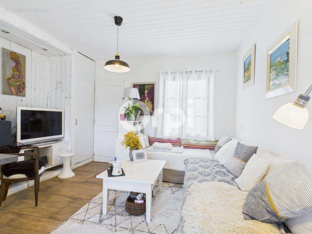 Appartement à FAYENCE
