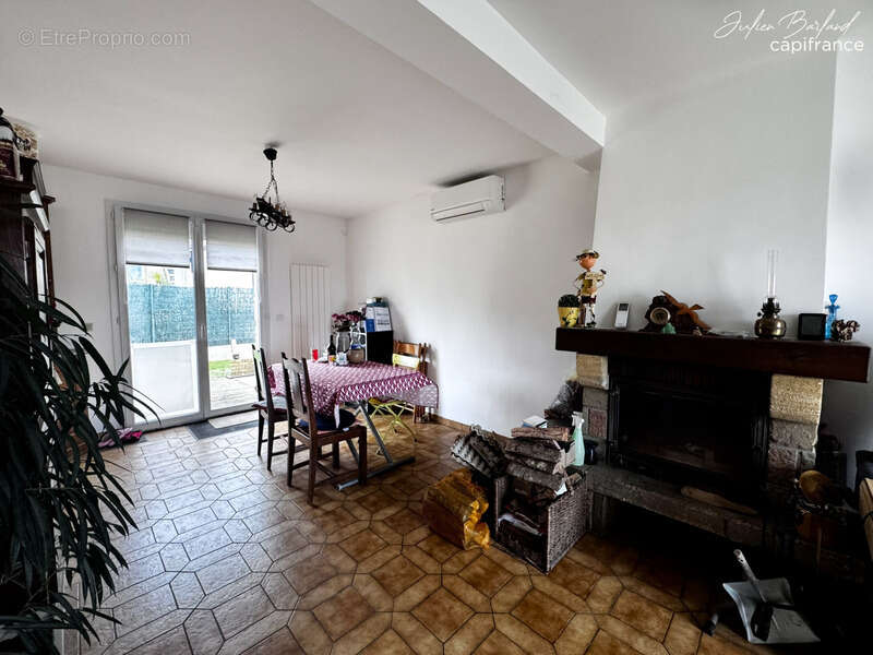Maison à DAMPMART