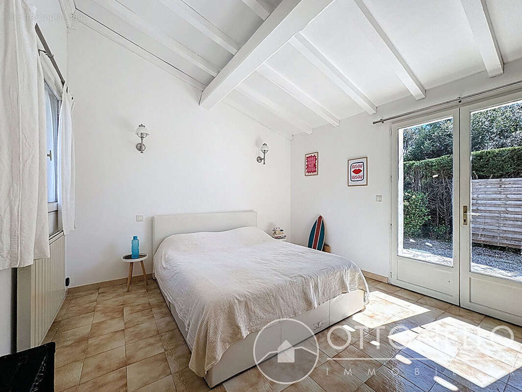 Maison à ROQUEBRUNE-SUR-ARGENS