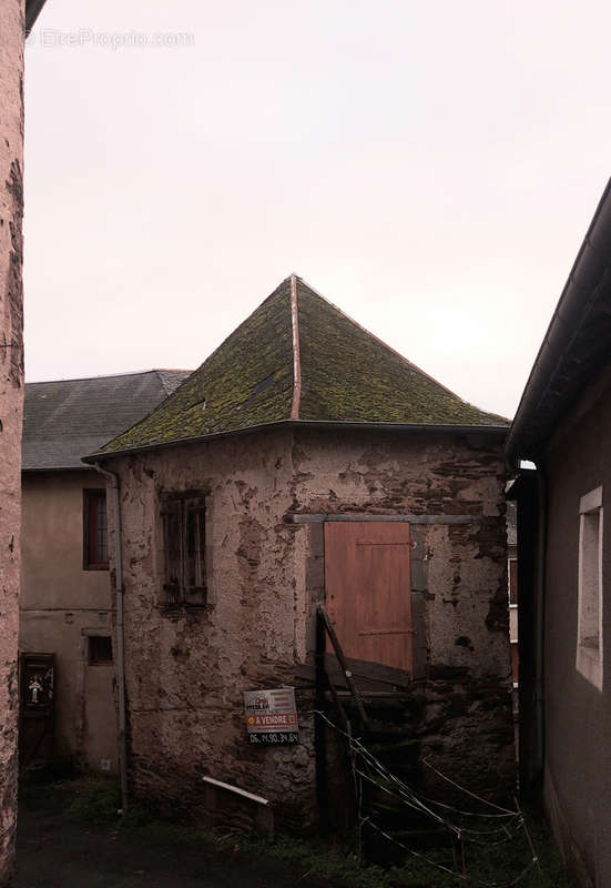 Maison à ALLASSAC