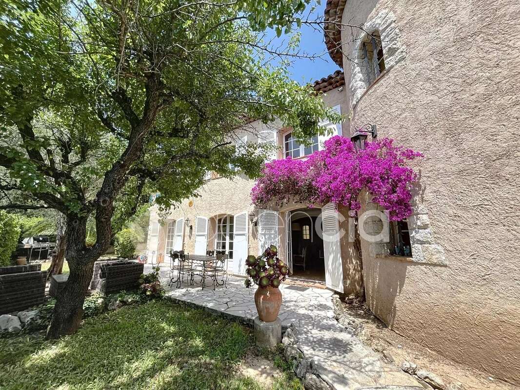 Maison à LE CANNET